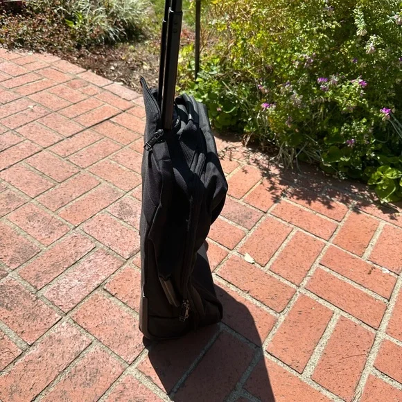 TUMI Black Rolling Travel Bag - Picture 4 of 9